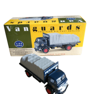 lledo Vanguards Commer Flatbed. va 36000. Pickfords.1:64
New. Boxed.